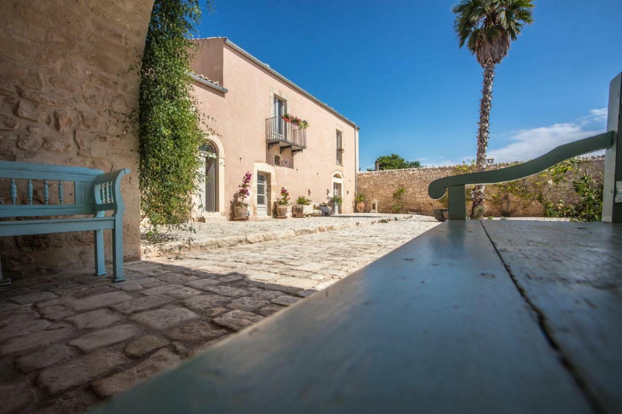 Terre Di Cavalusi Relais Guest House Donnafugata Exterior photo